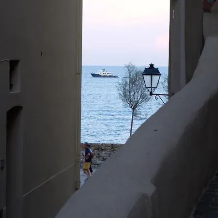 Rempart D'antibes Daire *